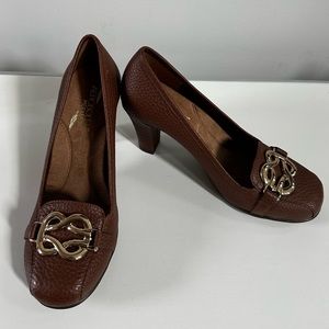 Aerosoles Heelrest Pump Enrollment Brown Gold Sz. 6,5W